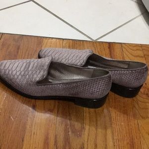 Purple scale velvet loafers